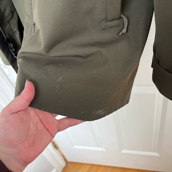 North face rain jacket - Picture 3 of 5